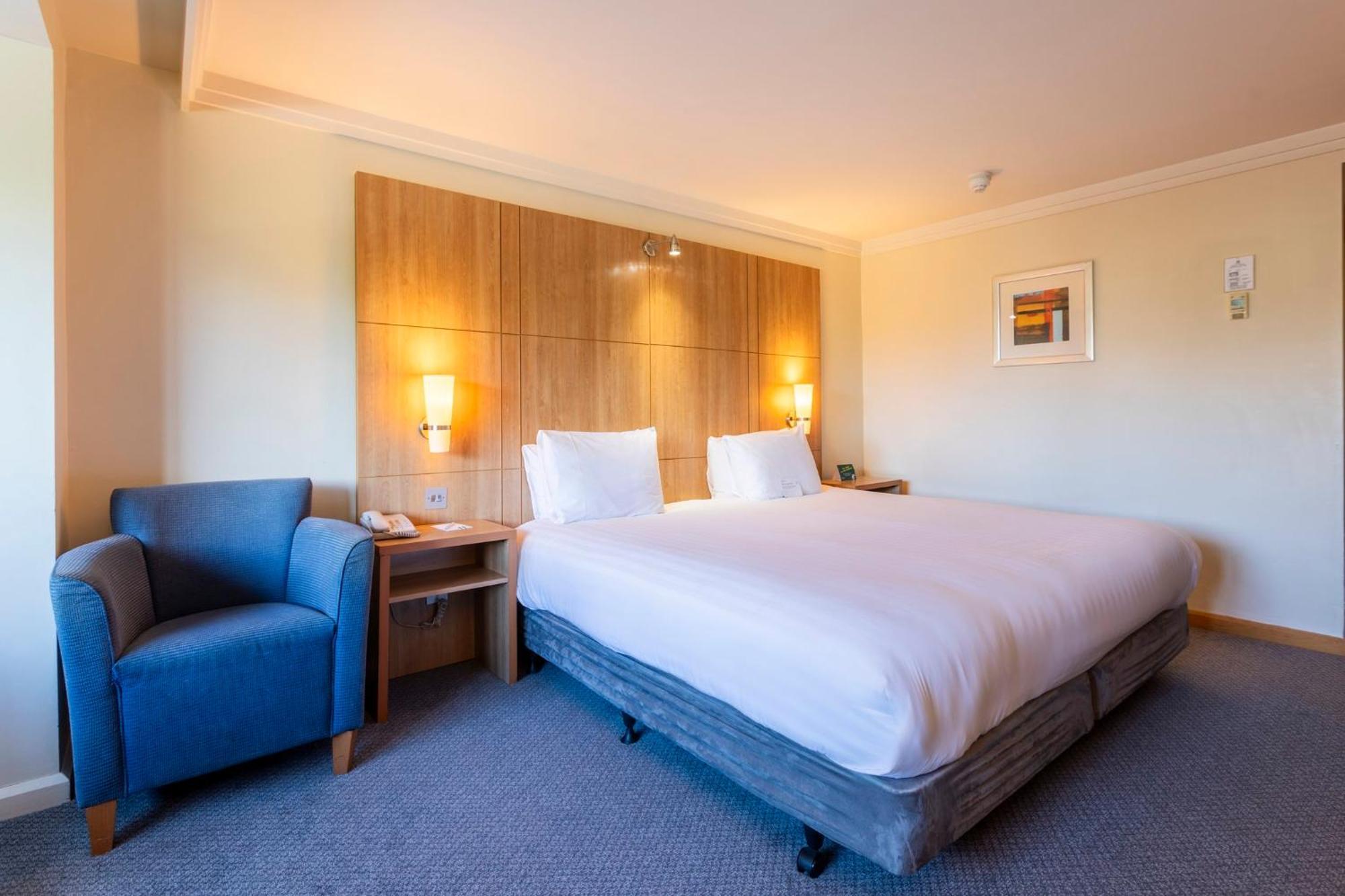 Holiday Inn Cardiff City Centre By Ihg Exterior photo