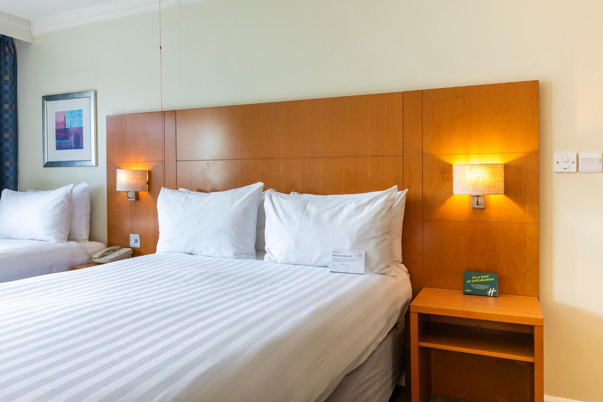 Holiday Inn Cardiff City Centre By Ihg Exterior photo