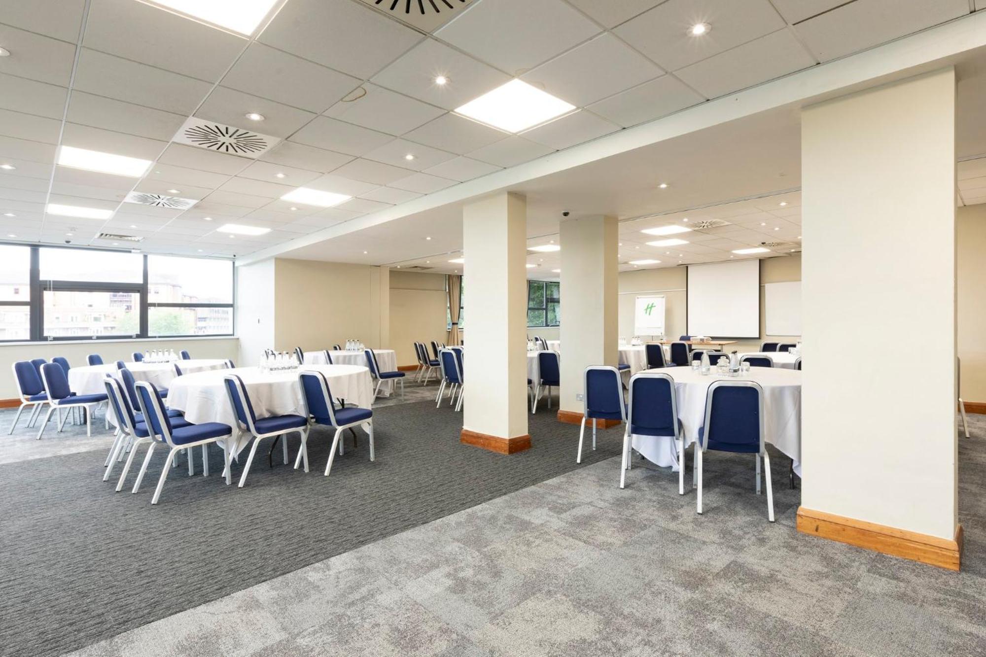 Holiday Inn Cardiff City Centre By Ihg Exterior photo